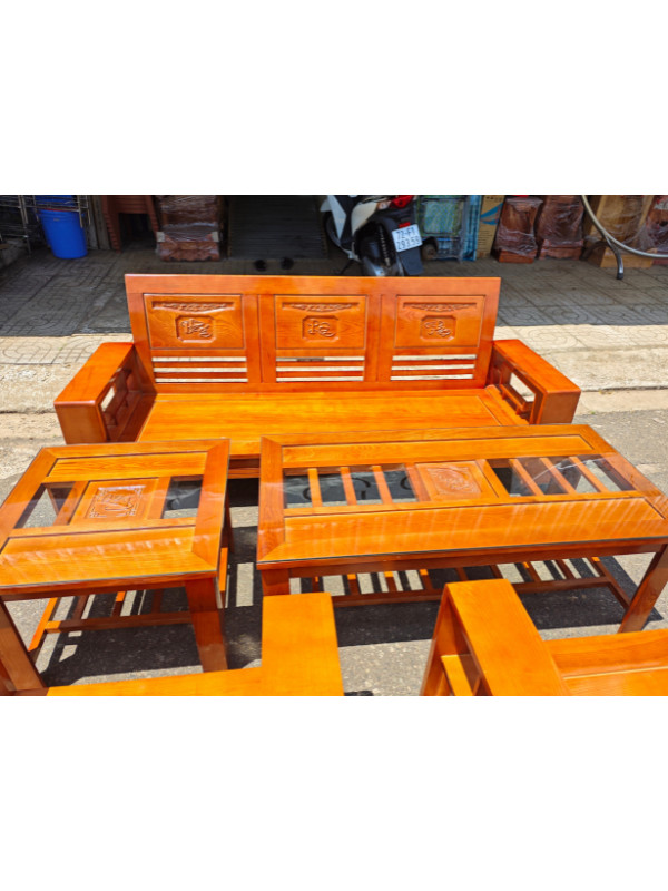 BỘ BÀN GHẾ GỖ SỒI MẪU TAY CHỒNG TỰA CONG CHO PHÒNG VỪA VÀ NHỎ