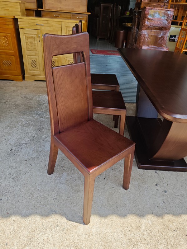 BÀN ĂN GỖ SỒI 6 GHẾ CHÂN U HIỆN ĐẠI – MẪU ĐẸP CHO KHÔNG GIAN SUM HỌP GIA ĐÌNH
